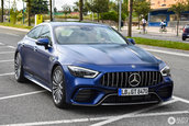 Mercedes-AMG GT 4-Door Coupe pe albastru mat