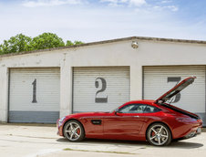 Mercedes AMG GT vs Porsche 911: Ce alegi si de ce?