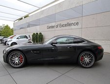 Mercedes AMG GT in negru