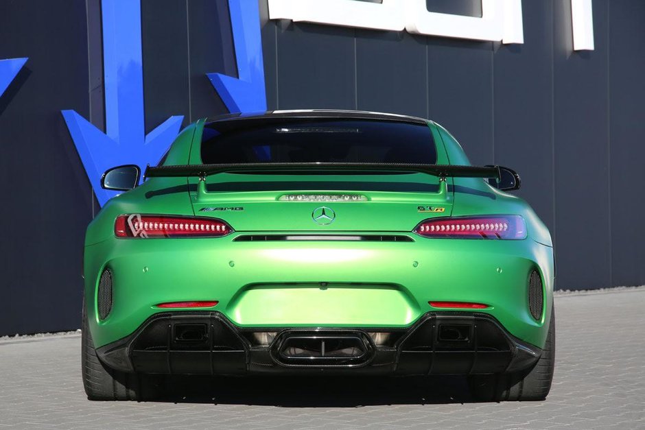 Mercedes AMG GT R de 880 CP