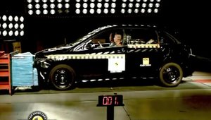 Mercedes B-Class - Crash Test by EuroNCAP