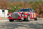 Mercedes-Benz 300 SEL replica Red Pig