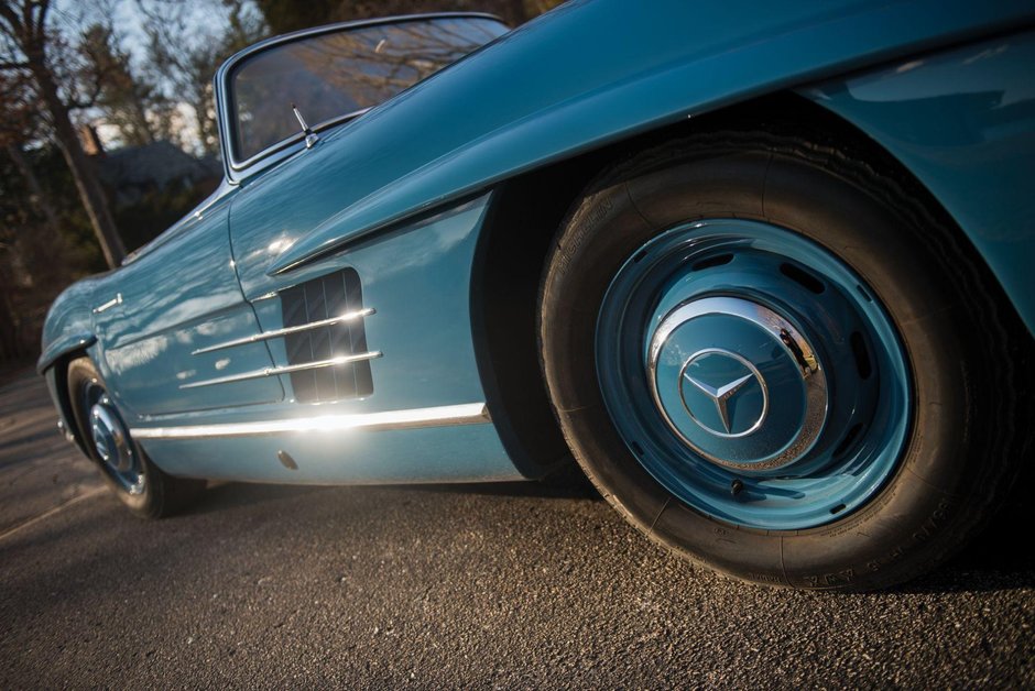 Mercedes-Benz 300 SL Roadster din 1962