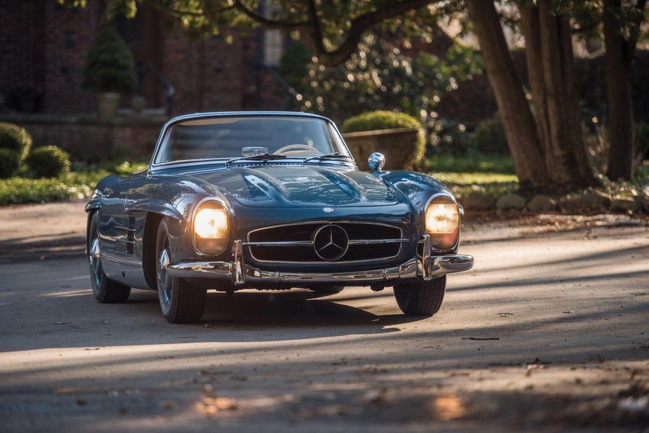 Mercedes-Benz 300 SL Roadster din 1962