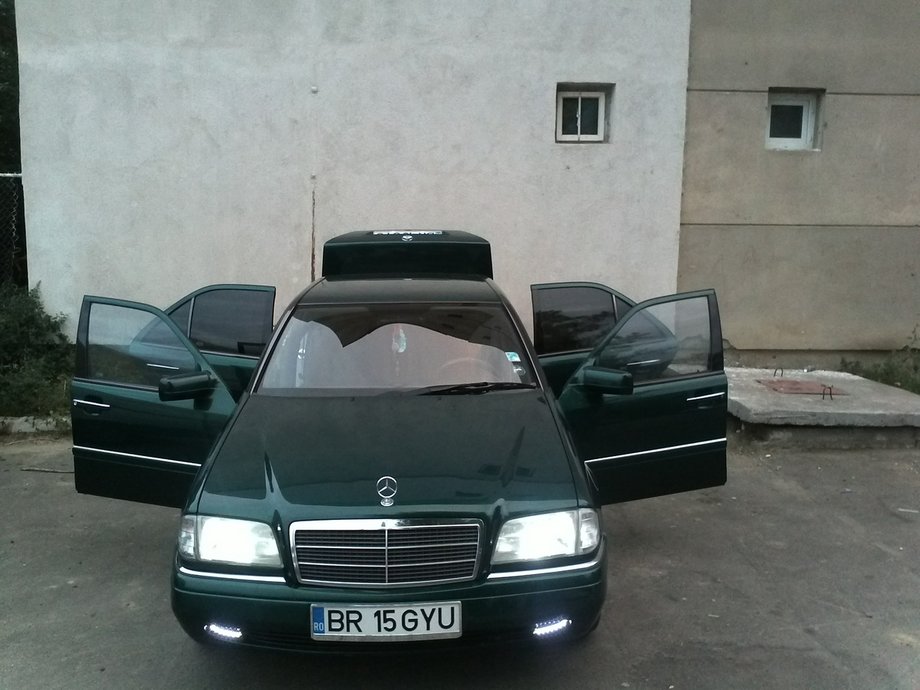 Mercedes-Benz C 180 w202