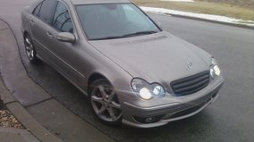 Mercedes-Benz C 220