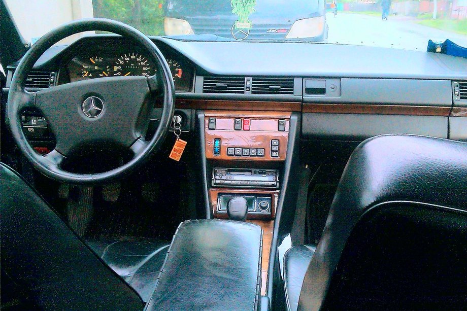 Mercedes-Benz CE 200 w124 coupe