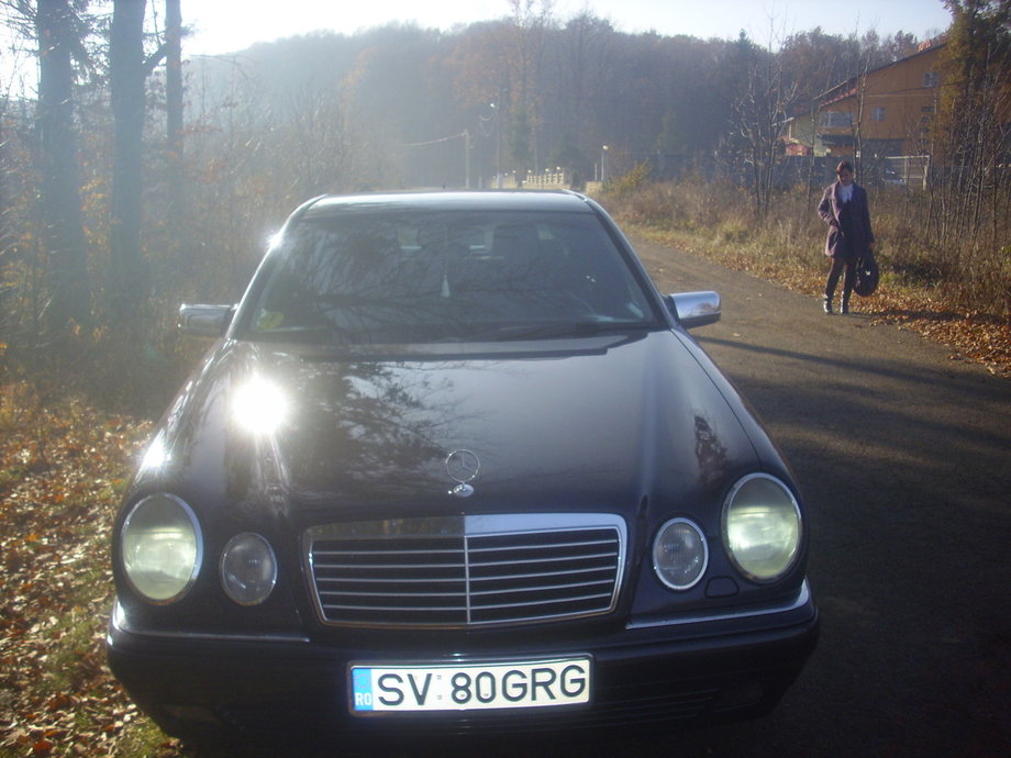 Mercedes-Benz E 220 CDI