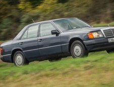 Mercedes-Benz E-Class 200D W124