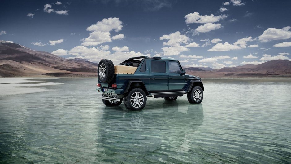 Mercedes-Benz E-Class Coupe si Mercedes-Maybach G650 Landaulet