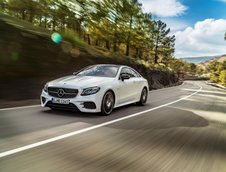 Mercedes-Benz E-Class Coupe si Mercedes-Maybach G650 Landaulet