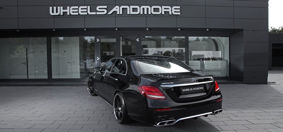 Mercedes-Benz E-Class de la Wheelsandmore