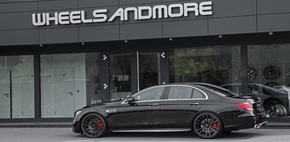 Mercedes-Benz E-Class de la Wheelsandmore