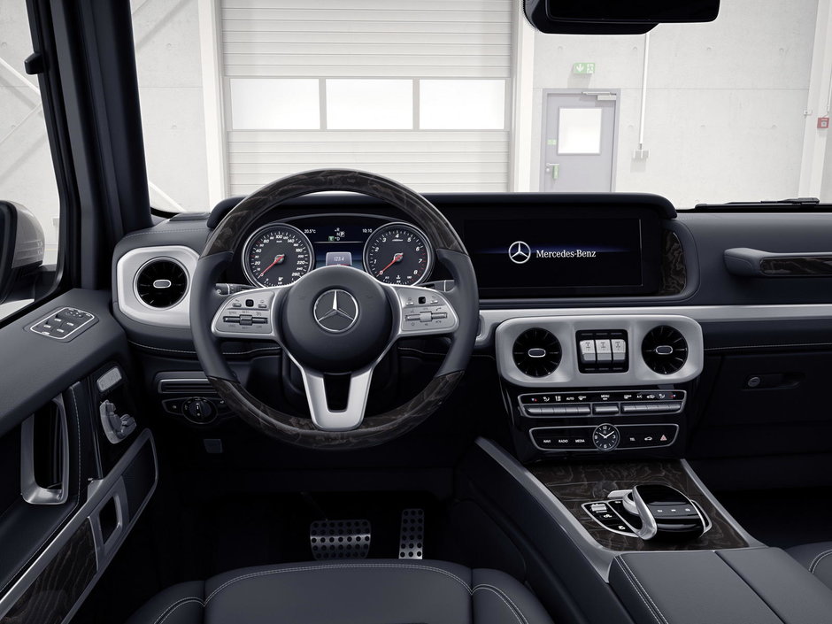 Mercedes-Benz G-Class scapat pe internet