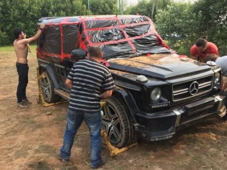 Mercedes-Benz G-Class transformat in buncar