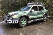 Mercedes-Benz ML320 replica Jurassic Park