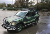 Mercedes-Benz ML320 replica Jurassic Park