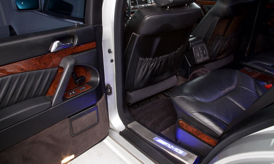 Mercedes-Benz S-Class W140