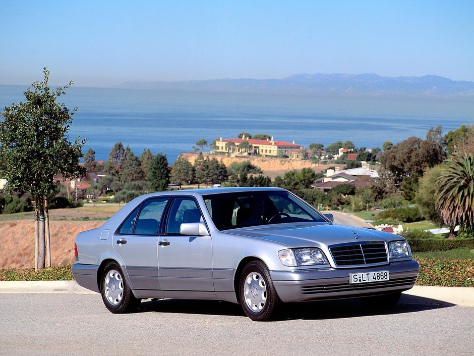 Mercedes-Benz S-Class W140
