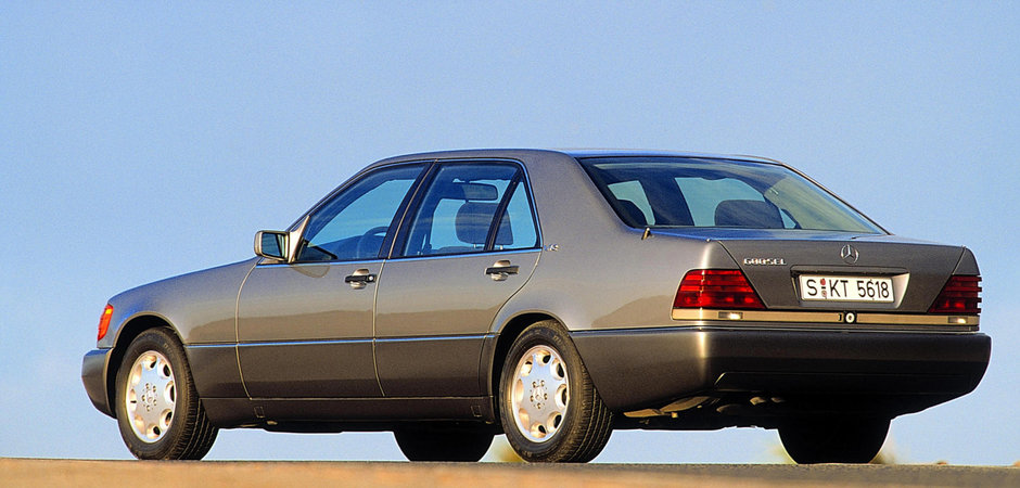 Mercedes-Benz S-Class W140