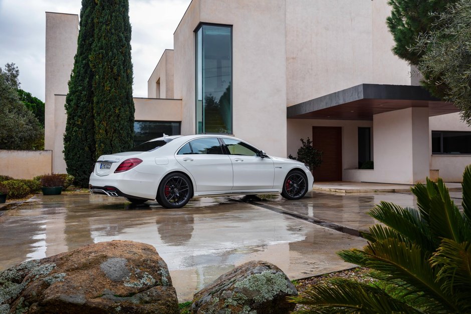 Mercedes-Benz S350 AMG-Line si S63 AMG