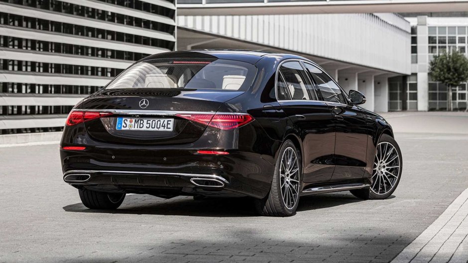 Mercedes-Benz S580e