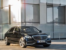 Mercedes-Benz S65 AMG si Maybach S560