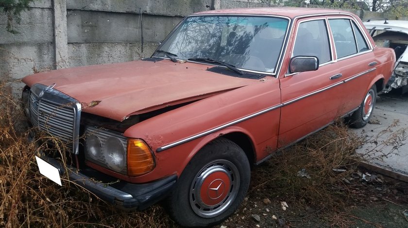 MERCEDES-BENZ W123 300D , fabr. (1976–1986)