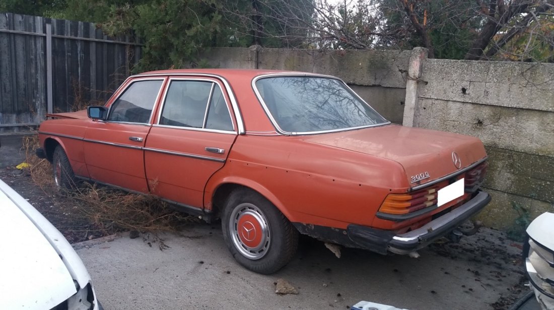 MERCEDES-BENZ W123 300D , fabr. (1976–1986)