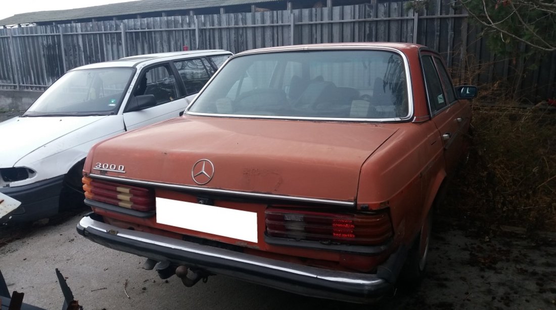 MERCEDES-BENZ W123 300D , fabr. (1976–1986)