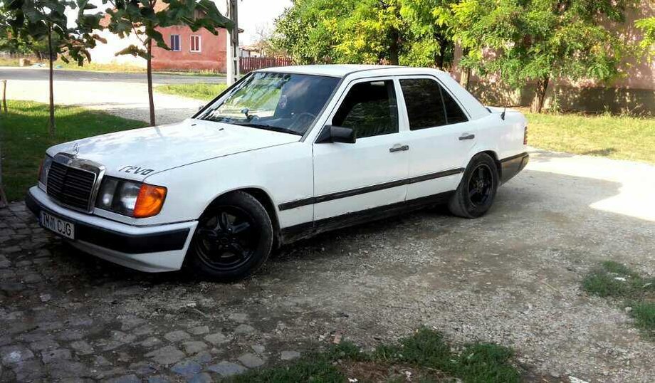 Mercedes-Benz W124 200d