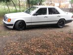 Mercedes-Benz W124 200d