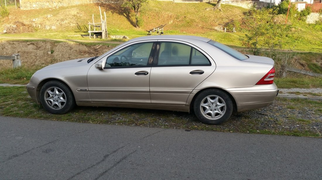 Mercedes C 200 2.2 CDI 2001