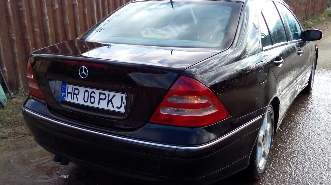 Mercedes C 270 3300 euro 2002