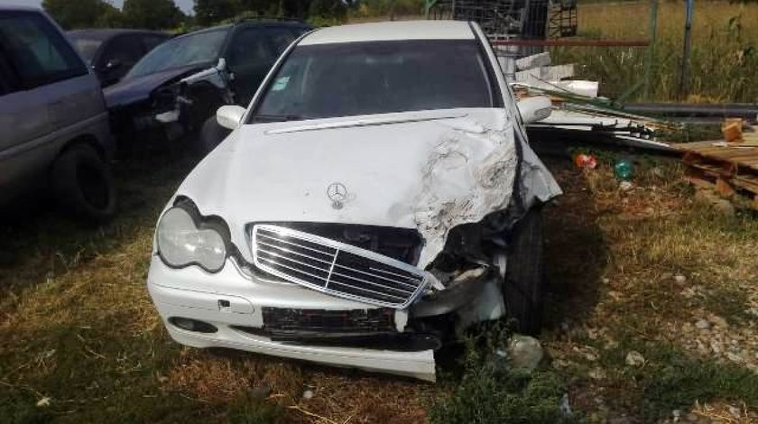 Mercedes C200 W203 2.2cdi ;2000; Sedan