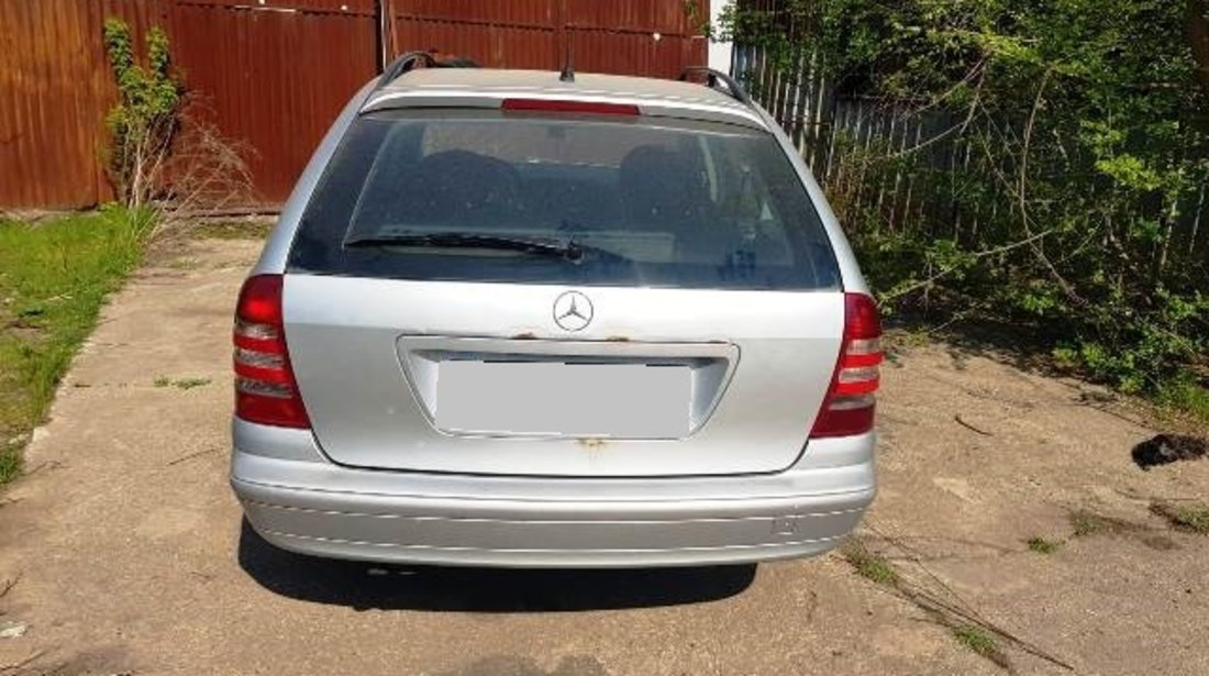 Mercedes C220 S203 2.2cdi 2001; Combi