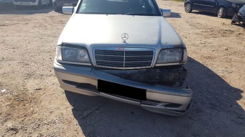 Mercedes C220 W202-2.2d ;