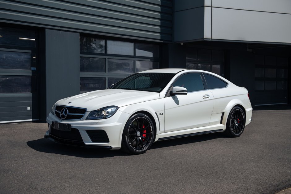 Mercedes C63 AMG Black Series de vanzare