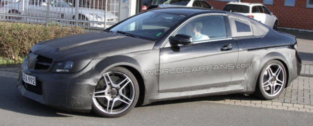 Mercedes C63 AMG Coupe Black Series se va alatura clubului '500 plus CAI PUTERE'