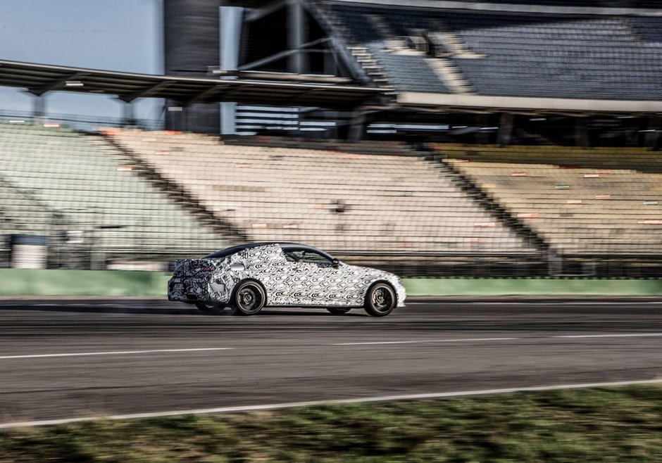 Mercedes C63 AMG Coupe - Noi poze spion