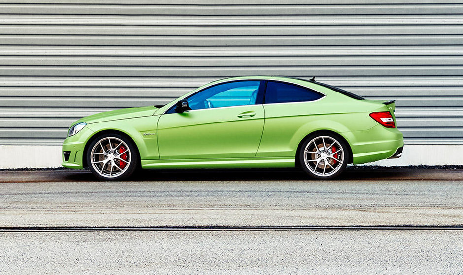 Mercedes C63 AMG Coupe Viper Green Legacy Edition