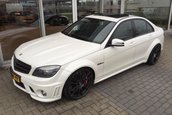 Mercedes C63 AMG de 700 CP