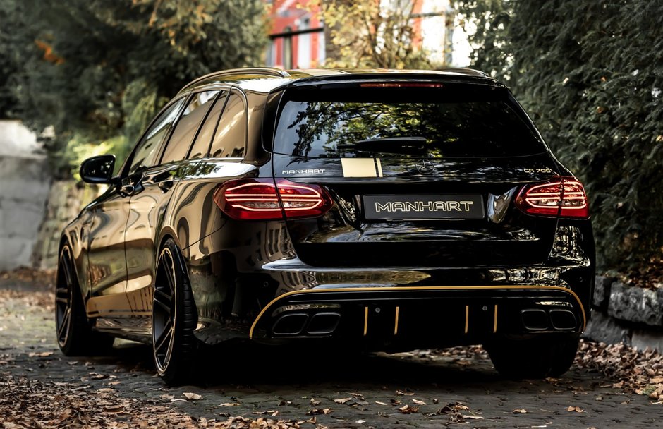 Mercedes C63 AMG de la Manhart Performance