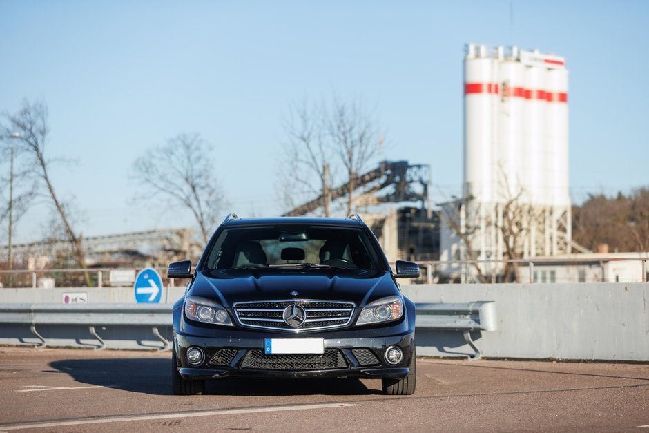 Mercedes C63 AMG de vanzare