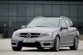 Mercedes C63 AMG Facelift - Primele fotografii oficiale