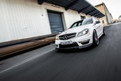 Mercedes C63 AMG T-Modell by Loewenstein