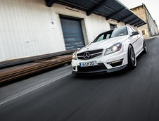 Mercedes C63 AMG T-Modell by Loewenstein