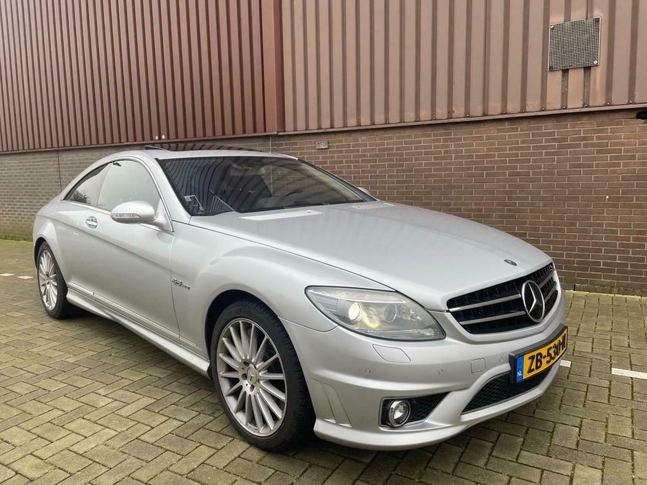 Mercedes CL63 AMG cu instalatie GPL