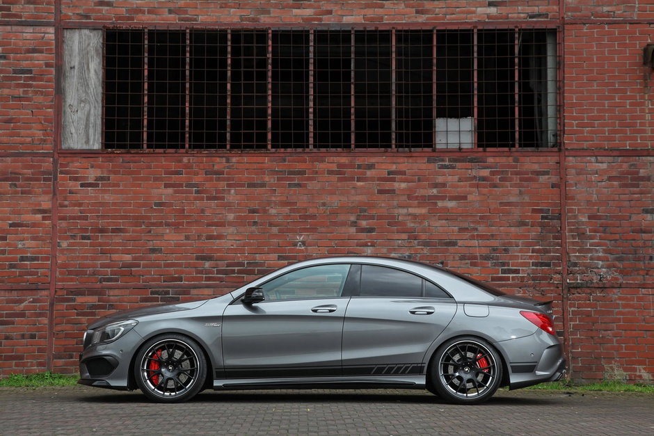 Mercedes CLA45 AMG de la Schmidt Revolution