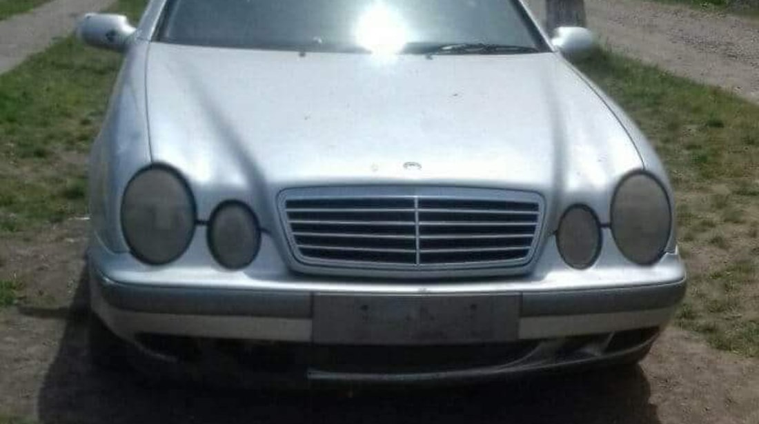 Mercedes CLK 220 2300 2000